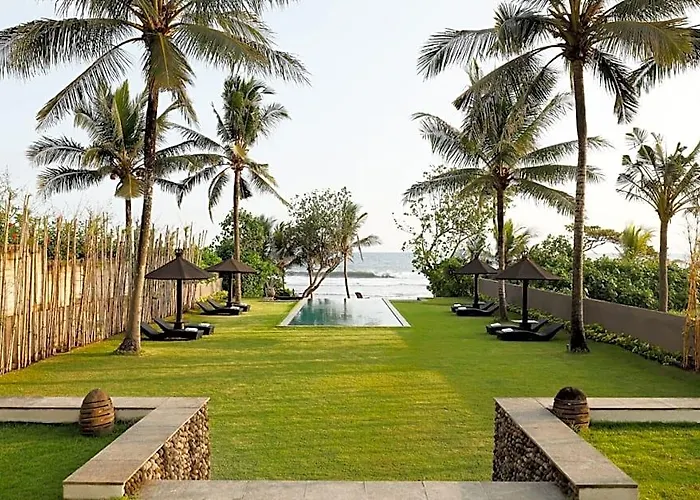 Black - Absolute Beachfront Hotel 4*