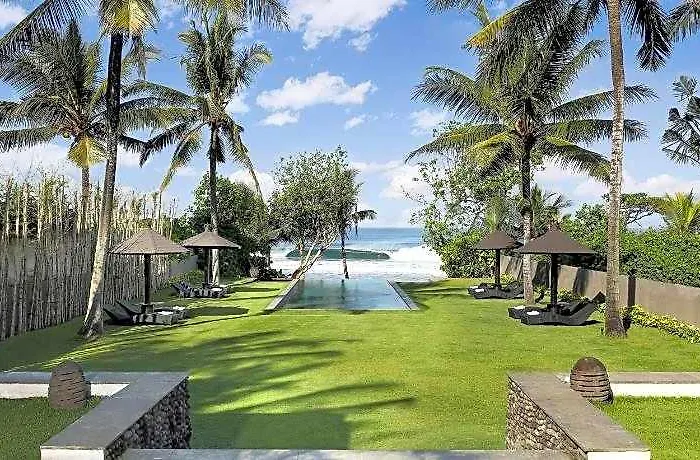 Hotel Black - Absolute Beachfront Kerambitan